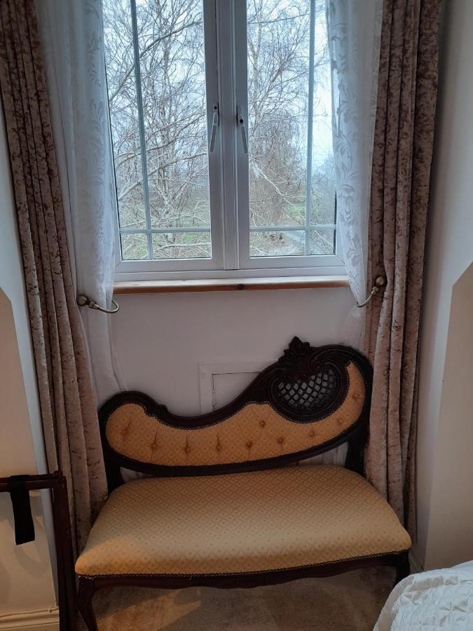 Annaswood B&B Cahir Dış mekan fotoğraf